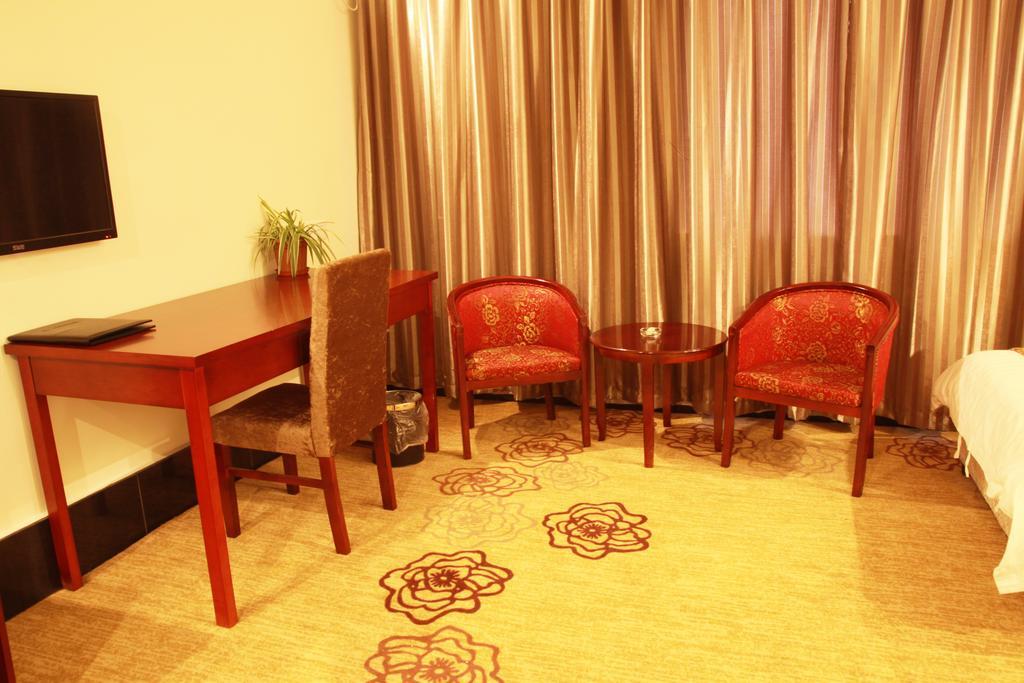 Shanghai Shuiting Holiday Hotel Экстерьер фото