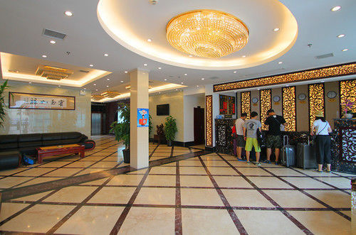 Shanghai Shuiting Holiday Hotel Экстерьер фото